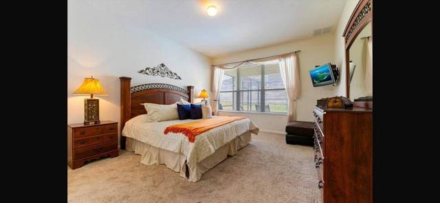 Master bedroom at Disney Villa Dreams